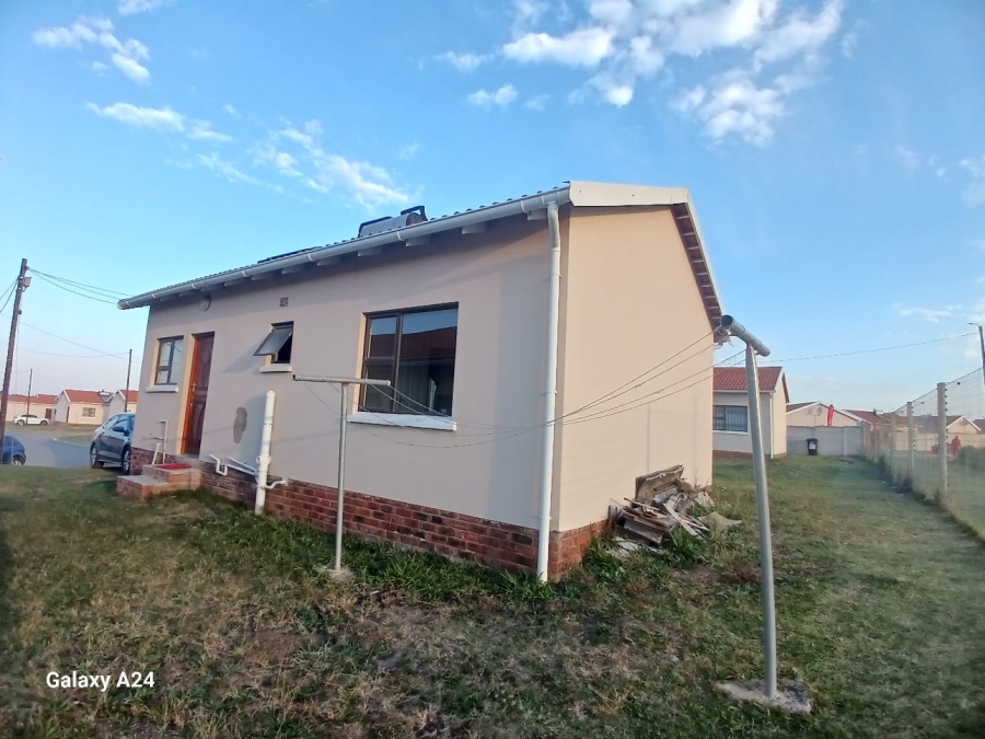 2 Bedroom Property for Sale in Graceland Eastern Cape